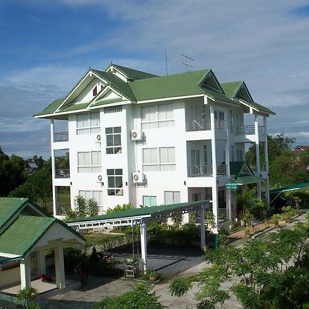 Kasem Garden Hotel Surin Ban Nong Tao Exteriör bild