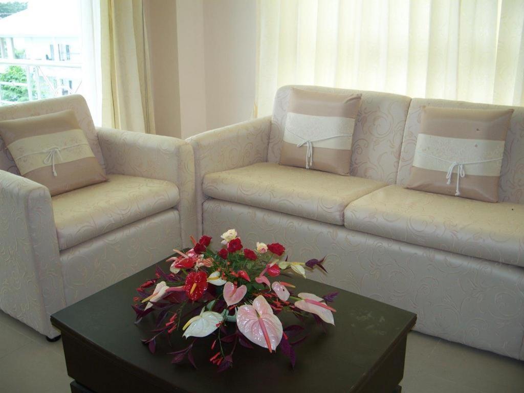 Kasem Garden Hotel Surin Ban Nong Tao Exteriör bild