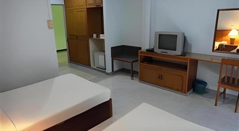 Kasem Garden Hotel Surin Ban Nong Tao Exteriör bild