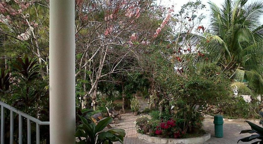 Kasem Garden Hotel Surin Ban Nong Tao Exteriör bild