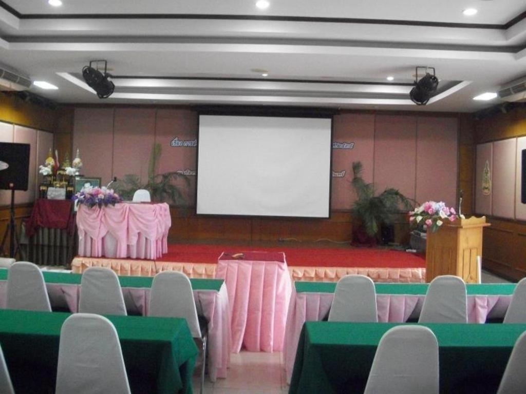 Kasem Garden Hotel Surin Ban Nong Tao Exteriör bild
